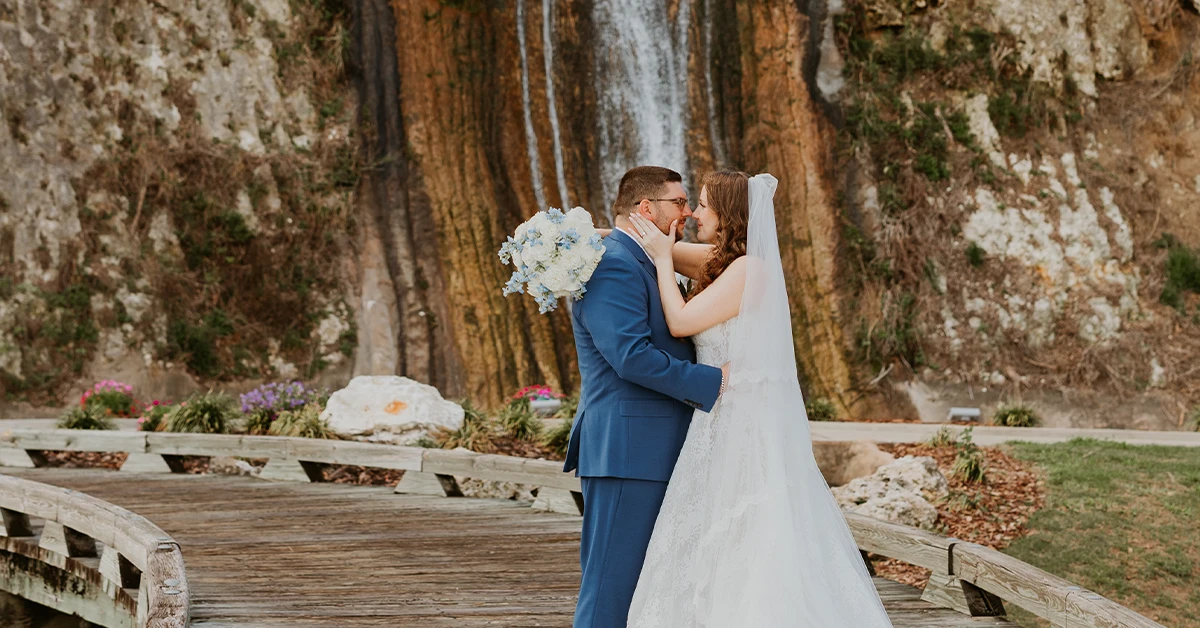 Club At Iron Lake Weddings Ocala Waterfall